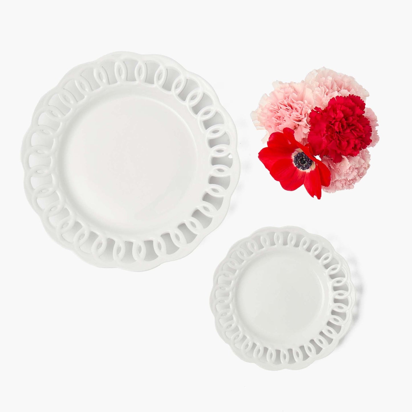 White Lace Starter Plates (Set of 4)