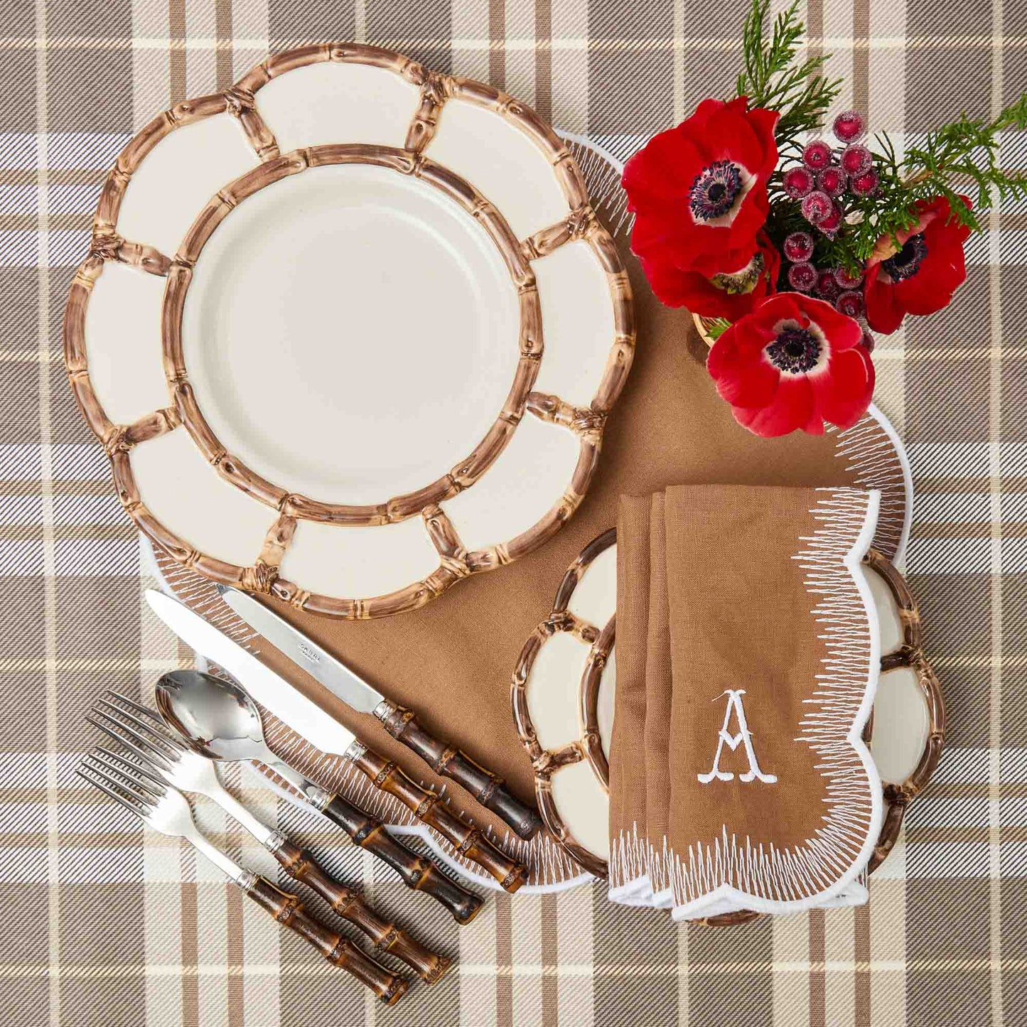 Caramel Alathea Linen Napkins (Set of 4)