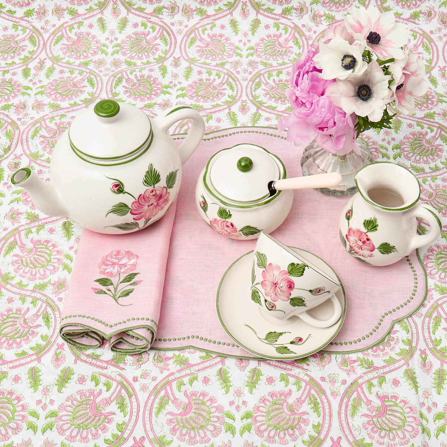 Rose Bud Teapot